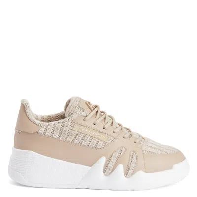 Giuseppe Zanotti Talon In White