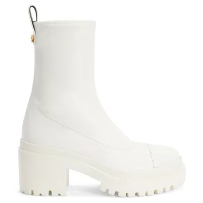 Giuseppe Zanotti Vicentha In White