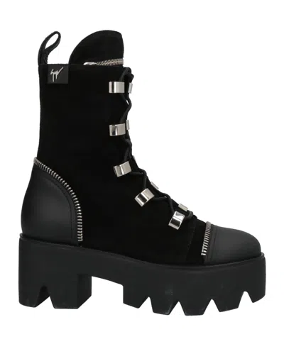 Giuseppe Zanotti Ankle Boots In Black