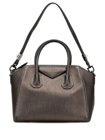 Pre-owned Givenchy 2000-2025 Medium Metallic Grained Calfskin Antigona Satchel