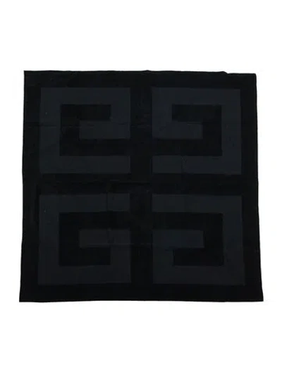 Pre-owned Givenchy 4g Beach Towel In Black