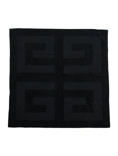 Pre-owned Givenchy 4g Beach Towel In Black