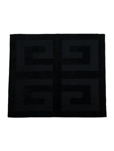 Pre-owned Givenchy 4g Beach Towel In Black
