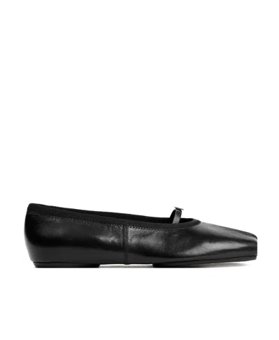 GIVENCHY GIVENCHY 4G PLAQUE BALLET FLATS