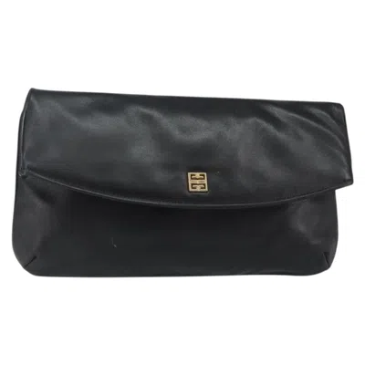 Pre-owned Givenchy 4g Pouch Leather Black Leather Clutche & Pouche Bag ()