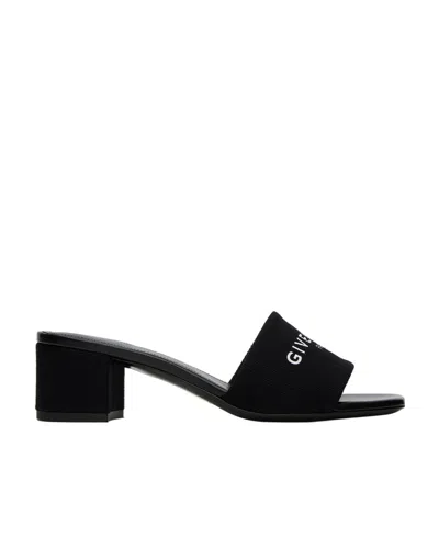 GIVENCHY GIVENCHY 4G LOGO PRINTED SANDALS