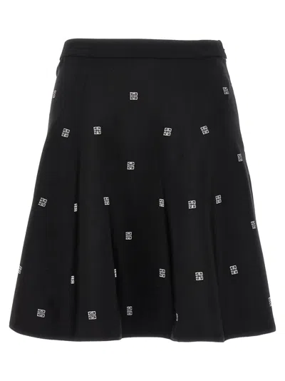 Givenchy 4g Plumetis Short Skirt In White/black