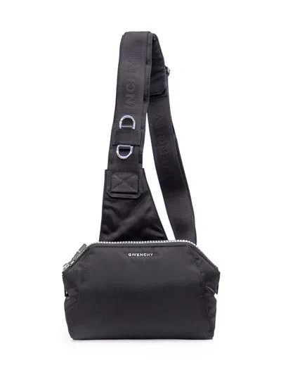 Givenchy Antigona Bag In Black