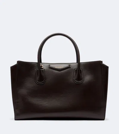 Givenchy Antigona Catchall Medium Leather Tote Bag In Black