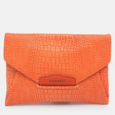 Pre-owned Givenchy Antigona Envelope Orange Croc Embossed Leather Clutch