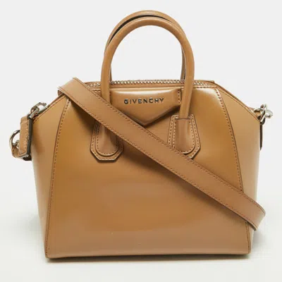 Pre-owned Givenchy Antigona Mini Beige Glossy Leather Satchel In Sand