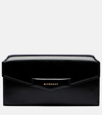 Givenchy Antigona Small Clutch In Black