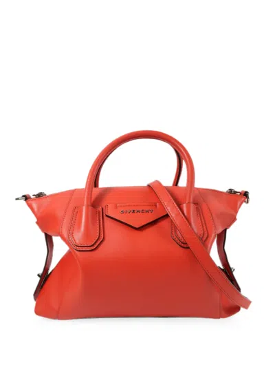 Pre-owned Givenchy Antigona Soft Leather Shoulder Bag In Red