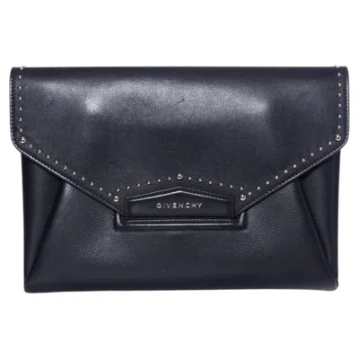 Pre-owned Givenchy , Antigona Studded Leather Clutch Bag In Black