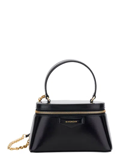 GIVENCHY GIVENCHY ANTIGONA TOP HANDLE BAG