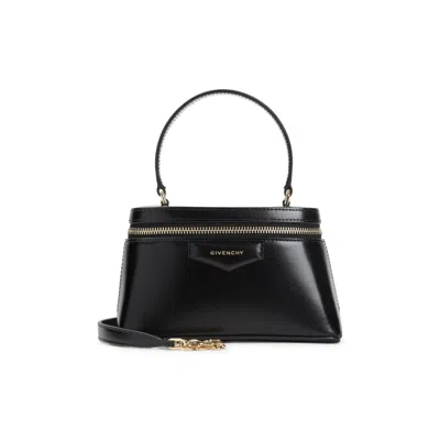 GIVENCHY GIVENCHY ANTIGONA VANITY BAG IN BOX LEATHER WITH CHAIN