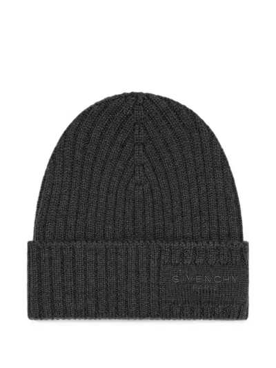 Givenchy Beanie In Wool In Gray