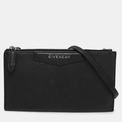 Pre-owned Givenchy Black Leather Antigona Crossbody Bag