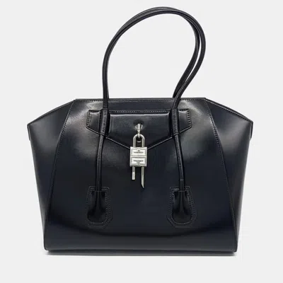 Pre-owned Givenchy Black Leather Antigona Lock Shoulder Bag