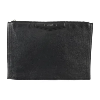 Pre-owned Givenchy Black Leather Clutch Bag Pouch ()