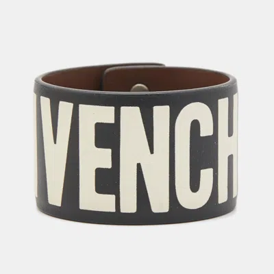Pre-owned Givenchy Black Leather Logo Print Bracelet S