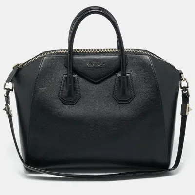 Pre-owned Givenchy Black Leather Medium Antigona Satchel
