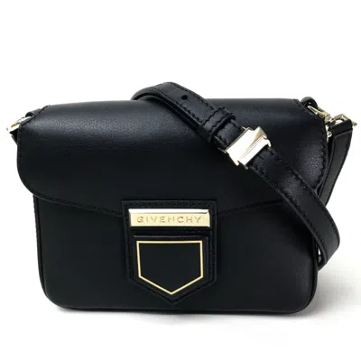 Pre-owned Givenchy Black Leather Shoulder Bag ()