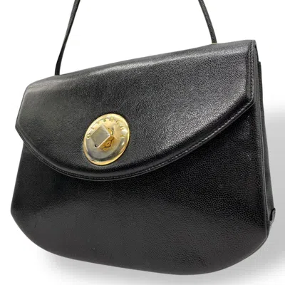 Pre-owned Givenchy Black Leather Shoulder Bag ()
