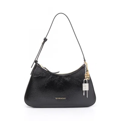 Pre-owned Givenchy Black Leather Shoulder Bag ()
