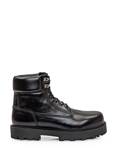 Givenchy Boot Show