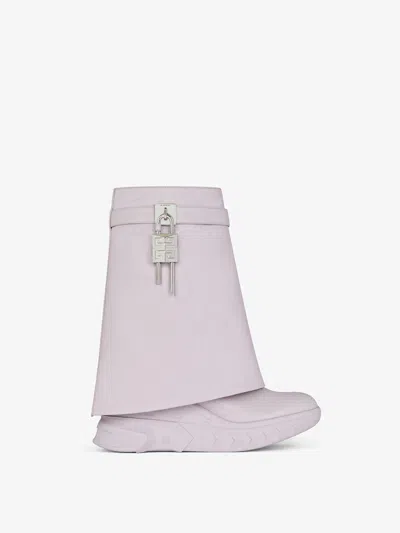 Givenchy Shark Lock Biker Ankle Boots In Grained Leather In Soft Lilac