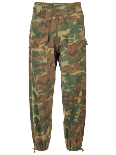 Givenchy Pantaloni Camouflage In Green
