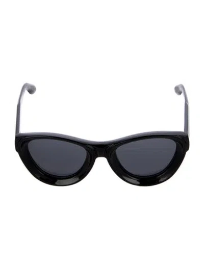 Pre-owned Givenchy Cat-eye Tinted Sunglasses In Black