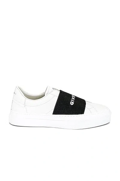 Givenchy City Sport Sneaker In Black & White