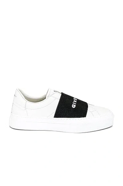 Givenchy City Sport Sneakers In White