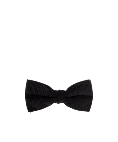 Givenchy Classic Bow Tie In Black