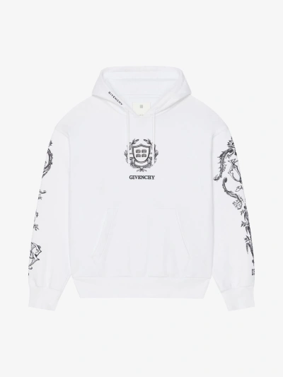 Givenchy Crest Boxy Fit Hoodie In Fleece In White