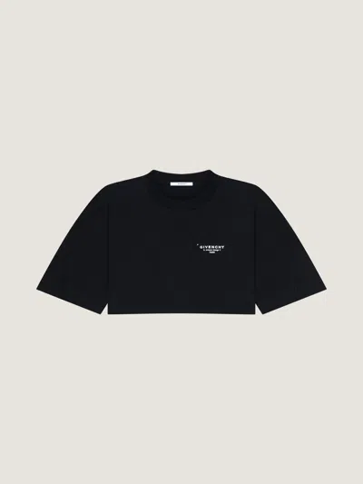 Givenchy Cropped Fit T-shirt In Cotton With  Stamp Print In Black