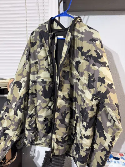 Pre-owned Givenchy Digital Camo Jacket In Green