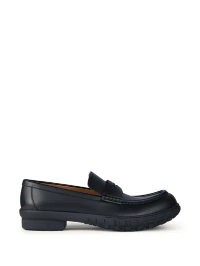 Givenchy Echo Loafers In Leather In Black