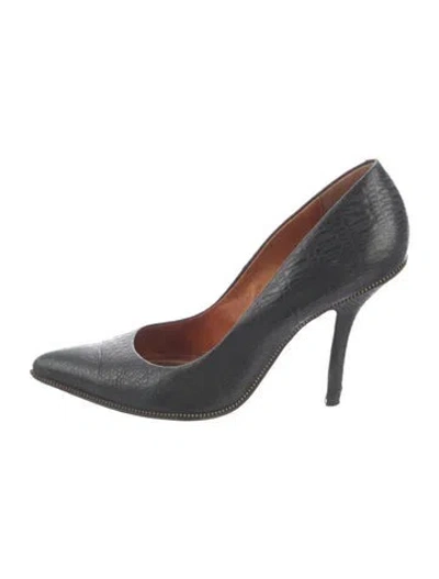 Pre-owned Givenchy Embossed Leather Pumps In Black