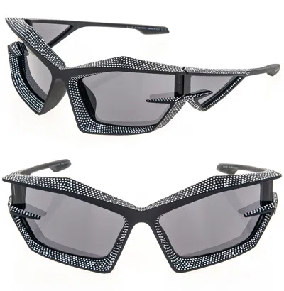 Pre-owned Givenchy Giv Cut 40082 Matte Black Strass Runway Unisex Gv40082i Sunglass 40049 In Gray