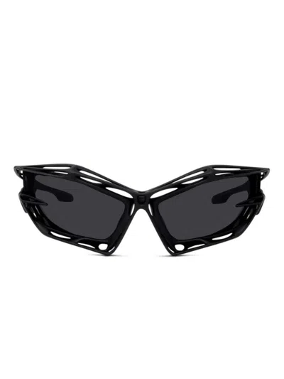 Givenchy Giv Cut Cage Sunglasses In 黑色