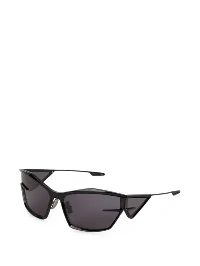 Givenchy Giv Cut Cat-eye Sunglasses In Black