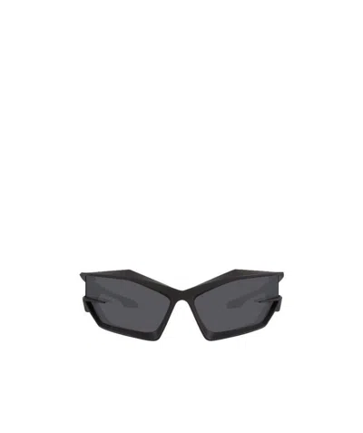 Givenchy Giv Cut Sunglasses In Black