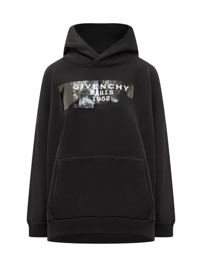 GIVENCHY GIVENCHY GIVENCHY BLACK SWEATSHIRT WITH PRINTED LOGO