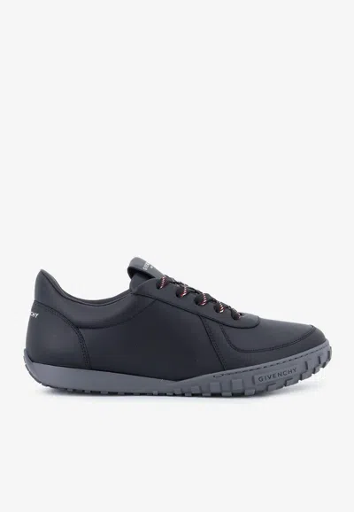 Givenchy Glide Leather Low-top Sneakers In Black
