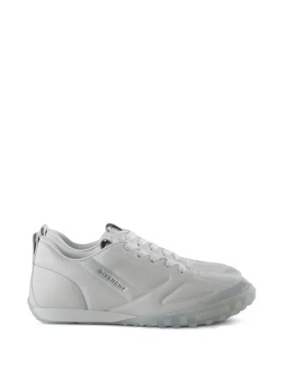 Givenchy Glide Logo-print Leather Low-top Sneakers In Multi