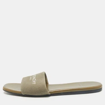 Pre-owned Givenchy Green Canvas 4g Flat Slides Size 40
