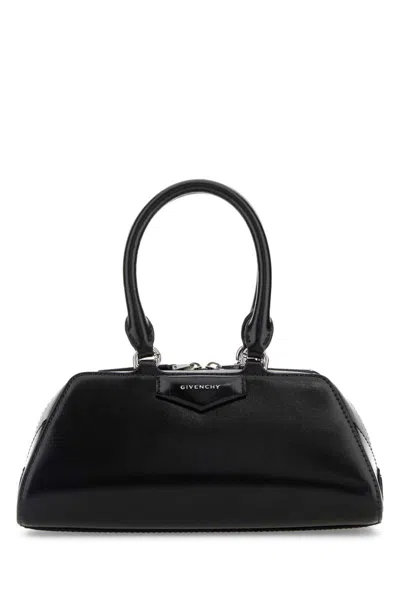 Givenchy Handbags. In Black